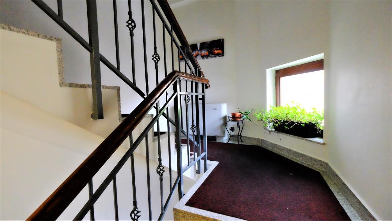 Cozy Attic Room VI Bucarest Extérieur photo